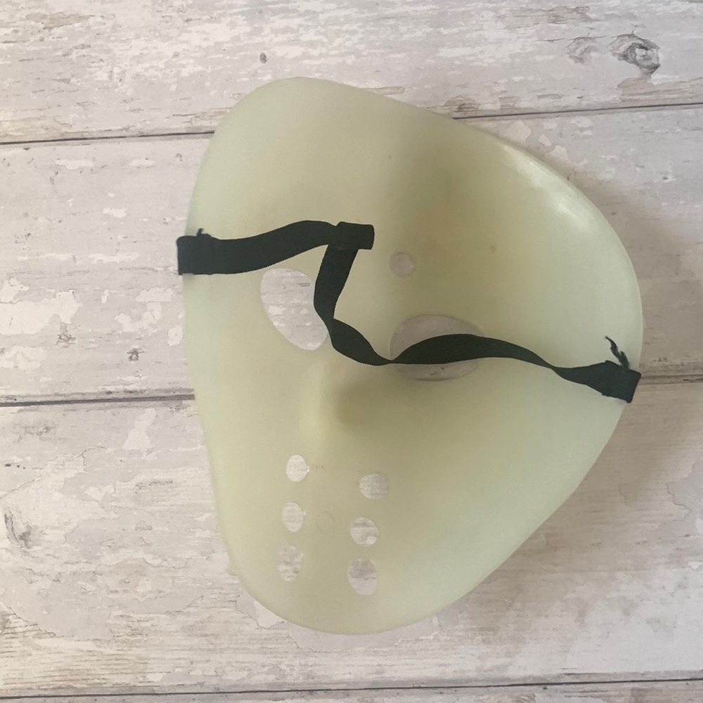 Halloween Scary Costume Mask OS Adult Horror Kids Teen Trick or Treating - Picture 2 of 2